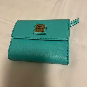Dooney &Bourke wallet